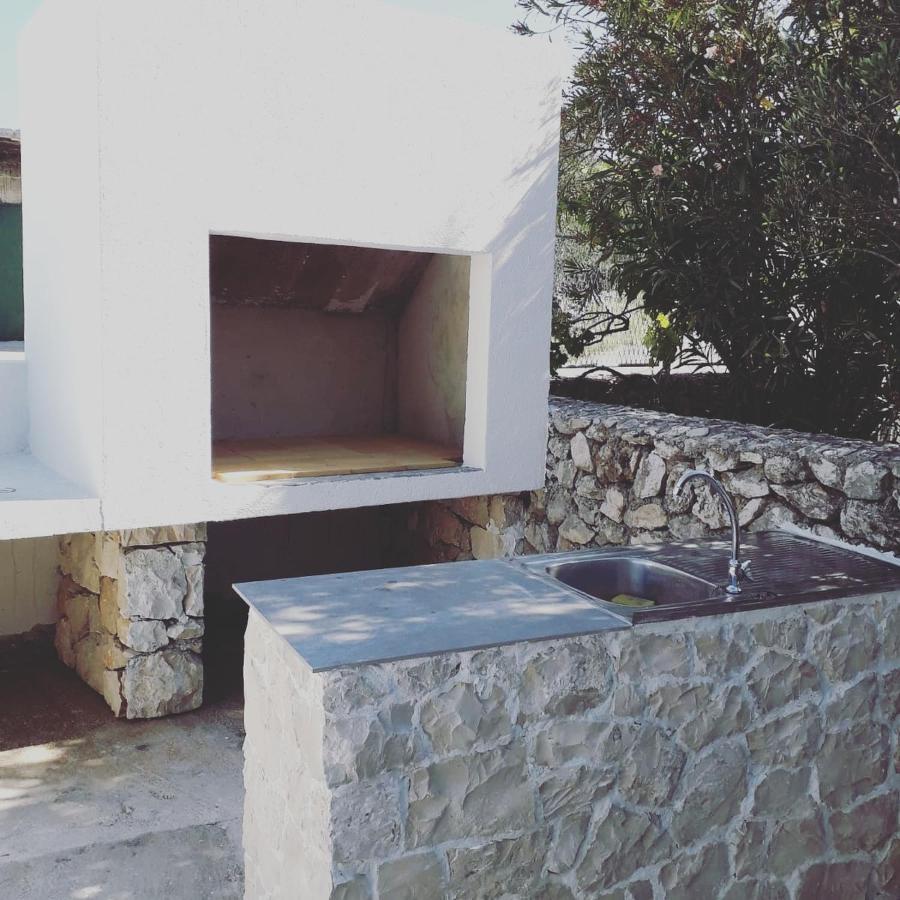 Villa Dalmatian Child With Swimming Pool, Close To The Beach Vinišće Esterno foto