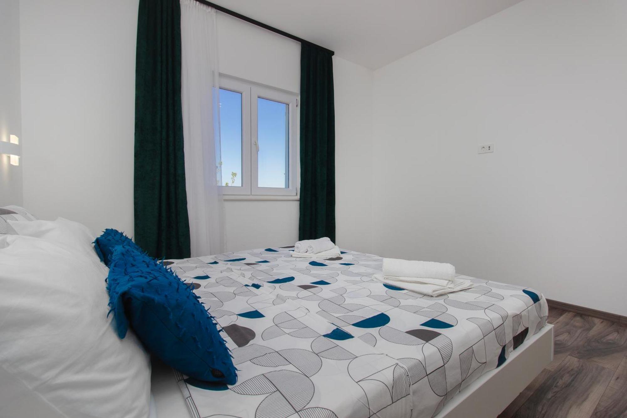 Villa Dalmatian Child With Swimming Pool, Close To The Beach Vinišće Esterno foto